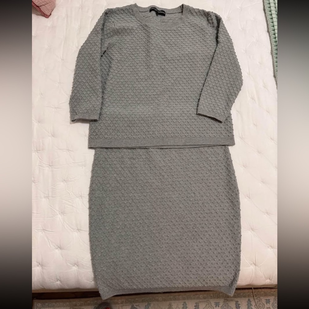 Size M Wendy Williams Knit Shirt & Top (Gray)